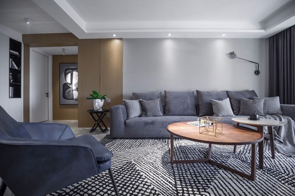 佛山市方直&middot;瓏湖灣現(xiàn)代簡(jiǎn)約風(fēng)格三居室裝修案例