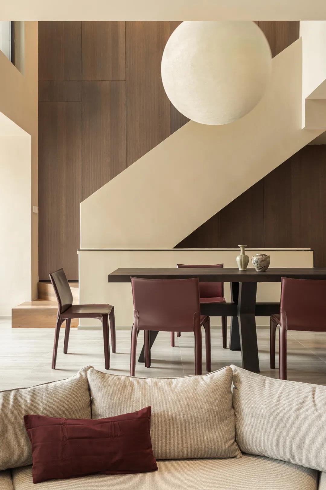 現(xiàn)代北歐風格室內(nèi)家裝案例效果圖-餐廳 現(xiàn)代北歐風格室內(nèi)家裝案例效果圖-餐廳