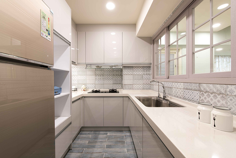 法式鄉(xiāng)村風(fēng)格家裝設(shè)計室內(nèi)裝修效果圖-廚房 法式鄉(xiāng)村風(fēng)格家裝設(shè)計室內(nèi)裝修效果圖-廚房