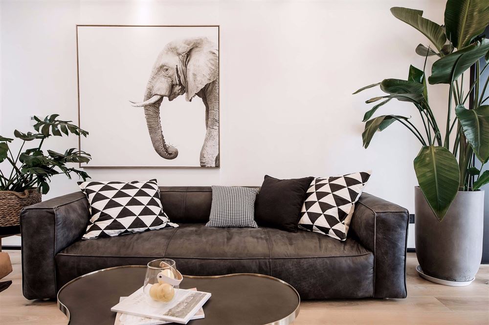 廣州市遠(yuǎn)東·御江豪庭北歐風(fēng)格三居室裝修案例