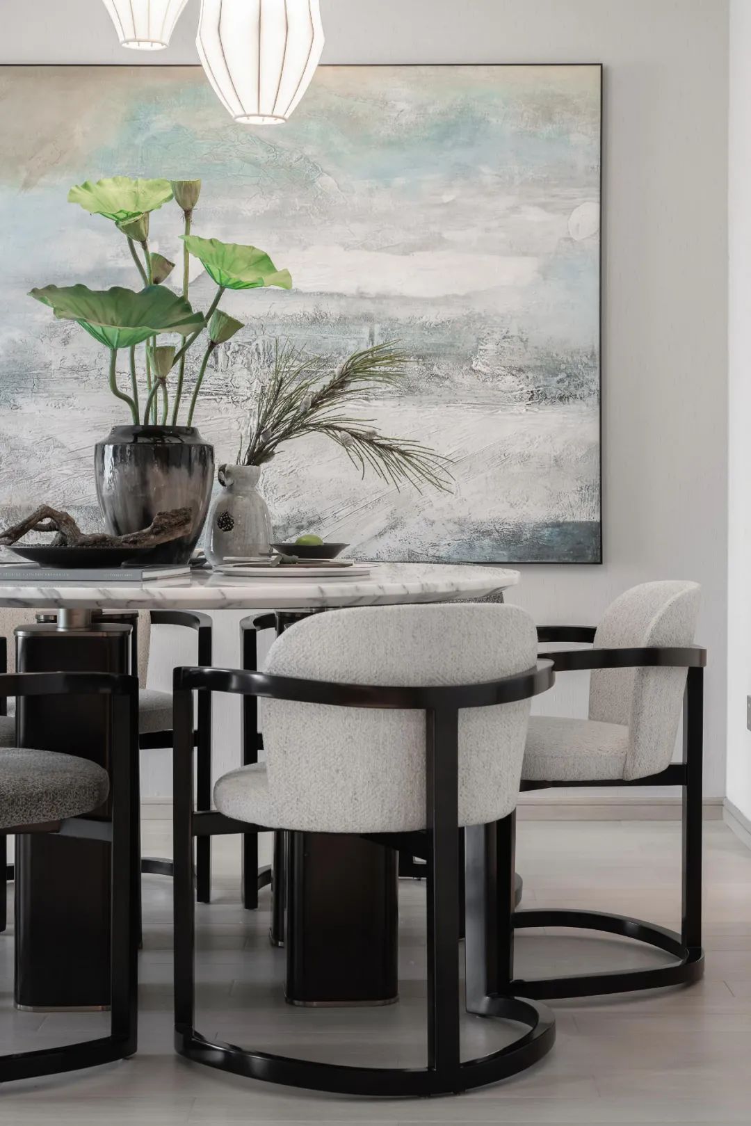 新中式風(fēng)格室內(nèi)設(shè)計家裝案例-餐廳擺設(shè) 新中式風(fēng)格室內(nèi)設(shè)計家裝案例-餐廳擺設(shè)