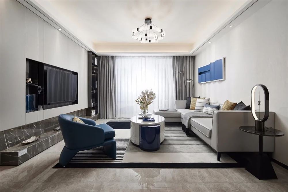 楚雄彝族自治州獅山大道小區(qū)現(xiàn)代簡約風(fēng)格四居室裝修案例