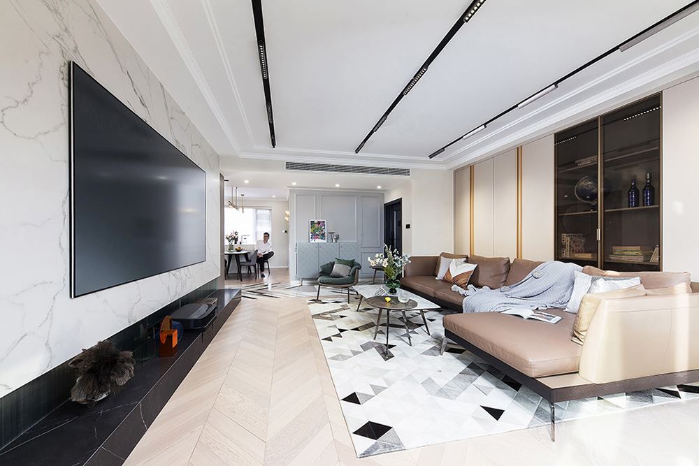 青島市嶺海香瀾郡瑜院輕奢風(fēng)格三居室裝修案例