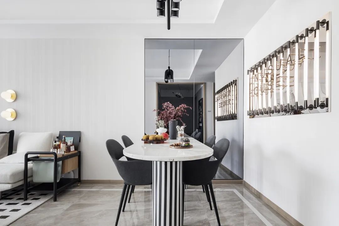 現(xiàn)代簡約風格家裝設計室內(nèi)裝修效果圖-餐廳 現(xiàn)代簡約風格家裝設計室內(nèi)裝修效果圖-餐廳