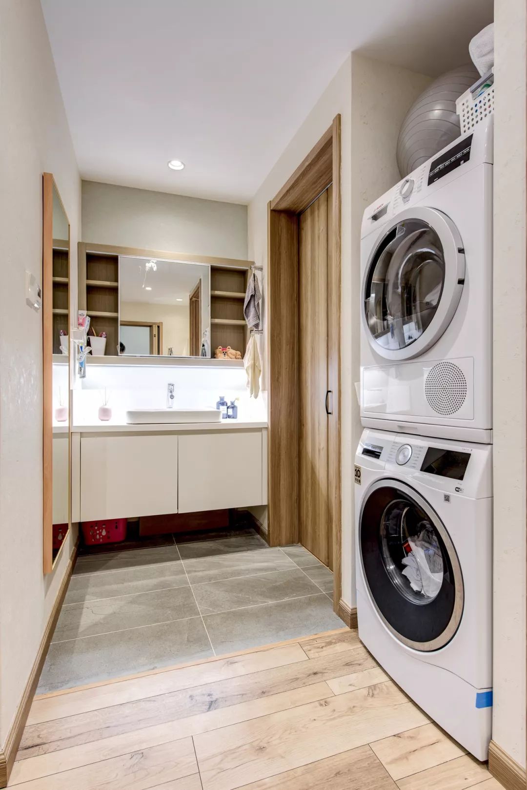 裝修案例北歐風格室內(nèi)裝修效果圖-衛(wèi)生間 裝修案例北歐風格室內(nèi)裝修效果圖-衛(wèi)生間