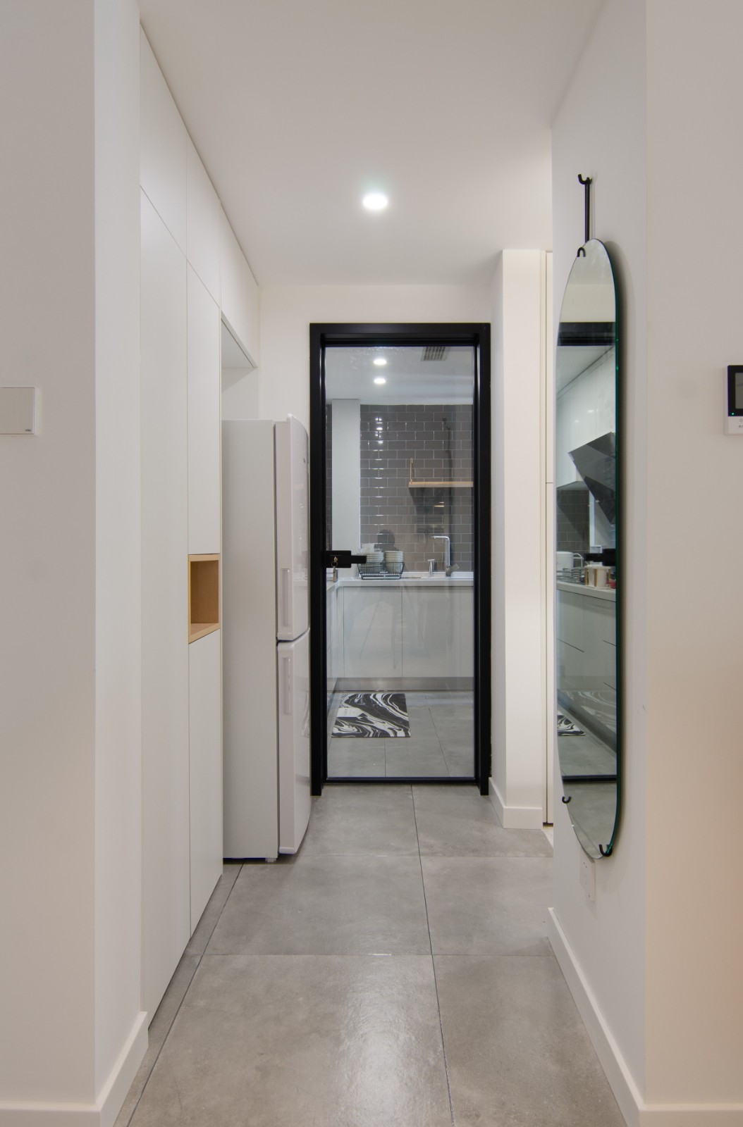 現(xiàn)代簡約風格家裝設計室內(nèi)裝修效果圖-玄關 現(xiàn)代簡約風格家裝設計室內(nèi)裝修效果圖-玄關