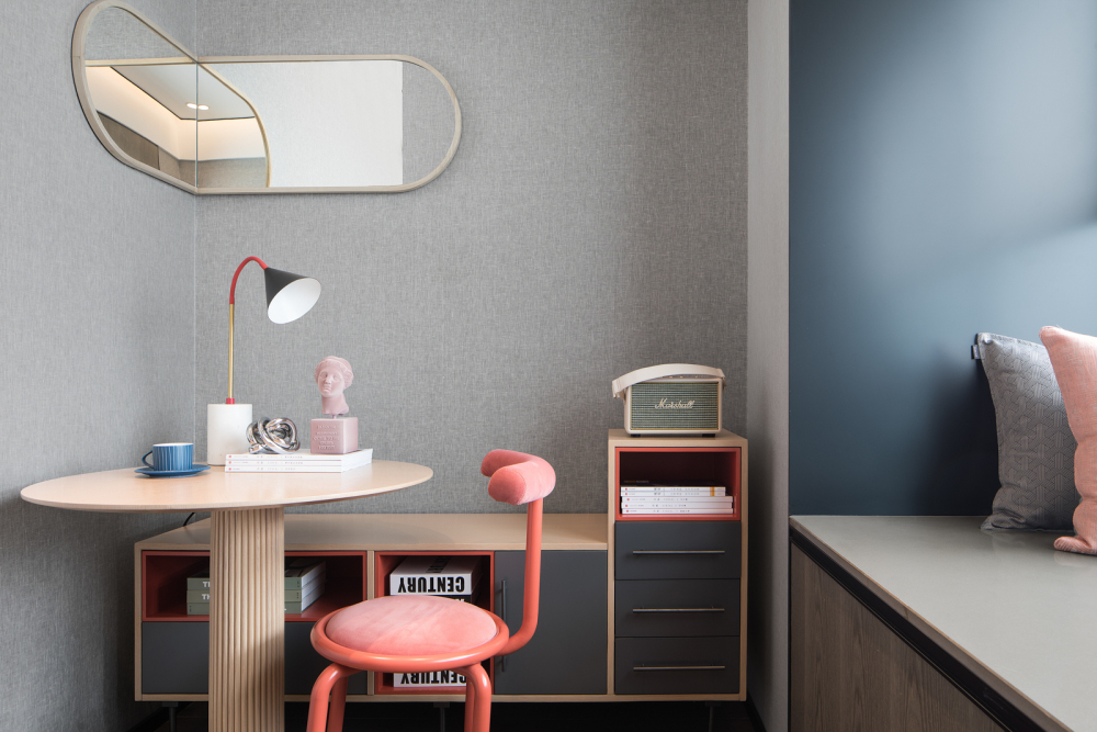 現(xiàn)代前衛(wèi)風(fēng)格室內(nèi)家裝案例效果圖-臥室梳妝臺 現(xiàn)代前衛(wèi)風(fēng)格室內(nèi)家裝案例效果圖-臥室梳妝臺