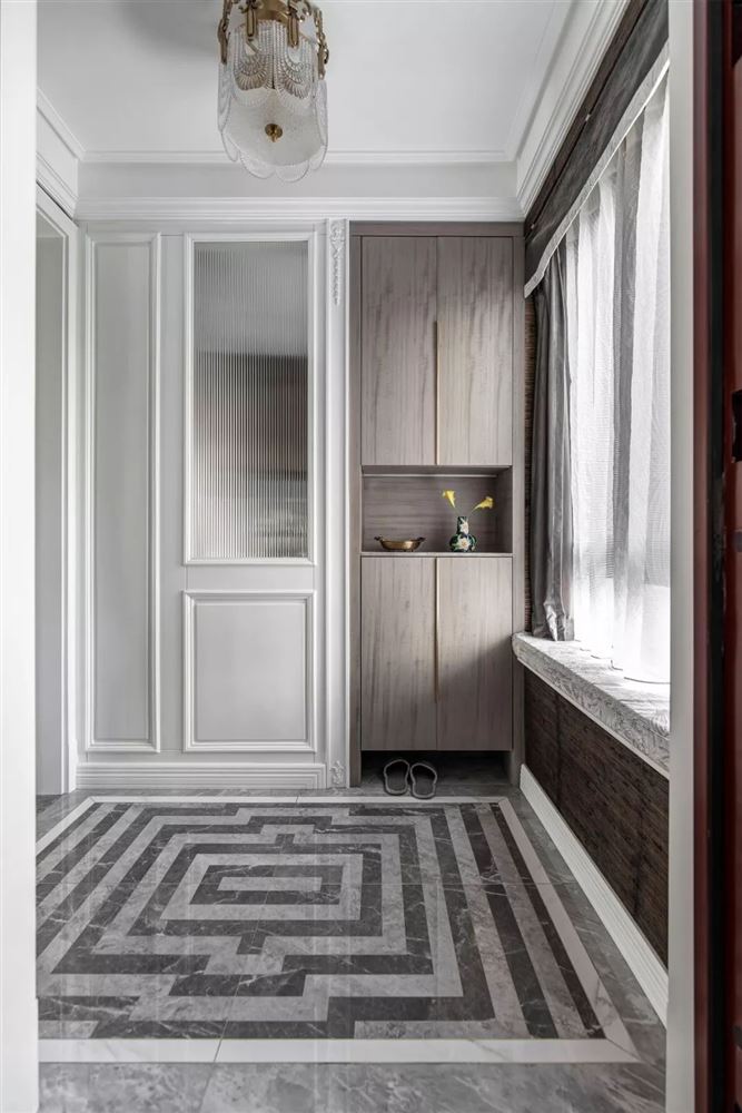 廣州市金融街融穗華府輕奢風(fēng)格三居室裝修案例