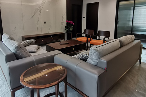 德陽市萬達(dá)華府。現(xiàn)代簡約風(fēng)格三居室裝修案例