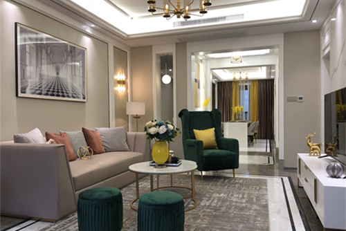 ?？谑卸际猩置朗斤L格三居室裝修案例